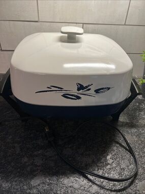 Vintage West Bend Electric Roaster/ Skillet with Leaf Motif  BLUE FLOWER